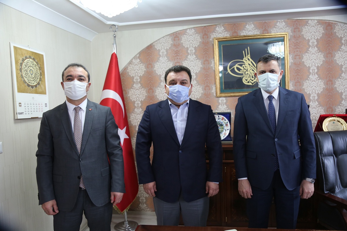corumvalirektorziyaret--2-.jpg