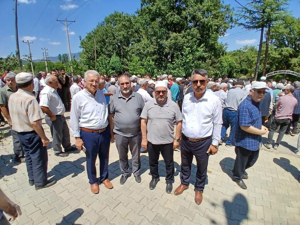kutahyacenaze1.jpg